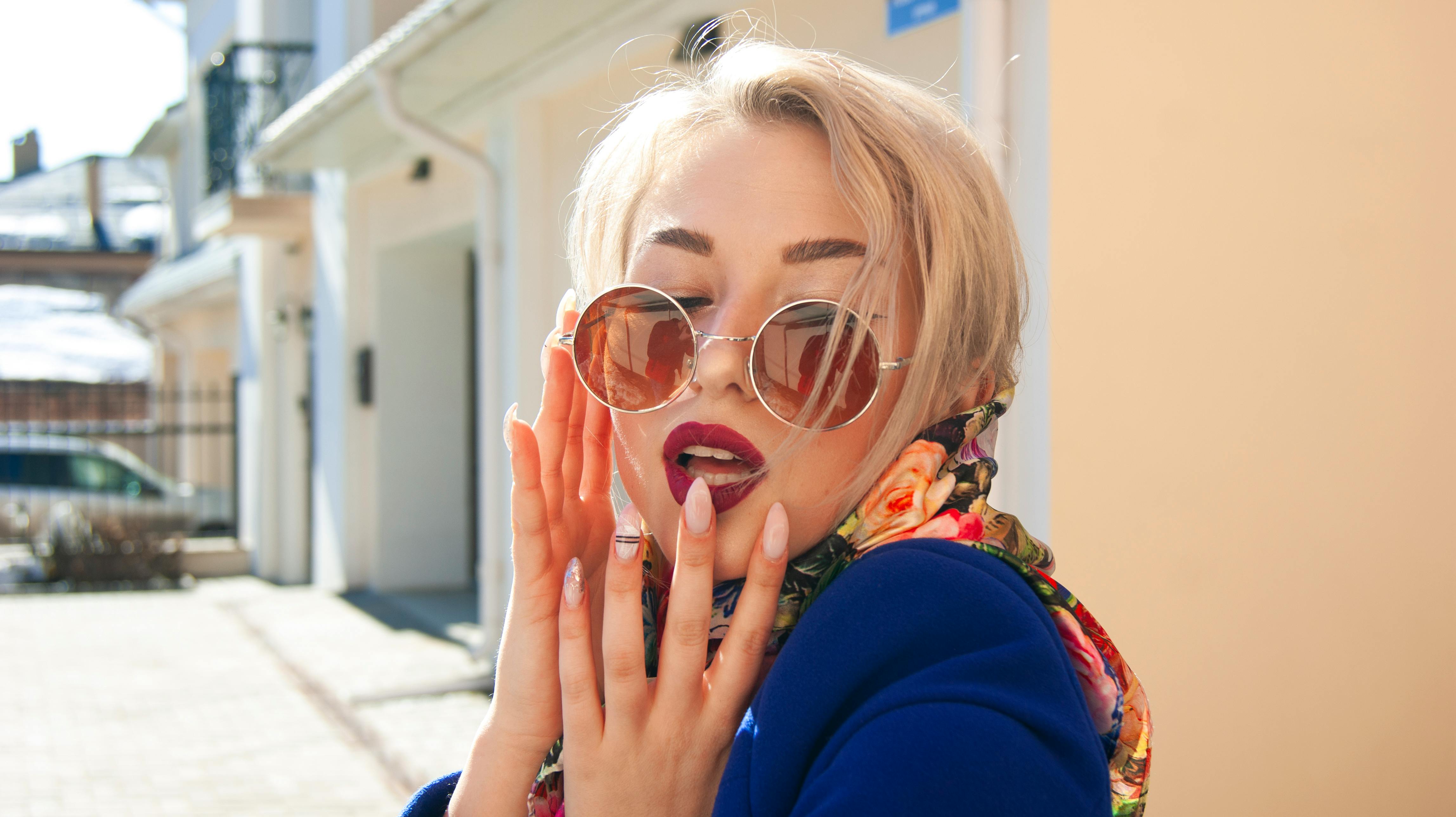 热播影片封面图